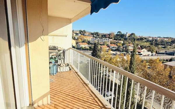 Appartement à vendre    4 pièces • 76,52 m2 Marseille 14