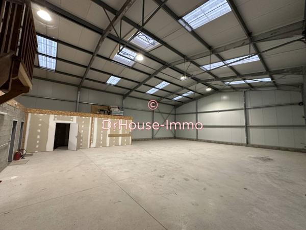 Commerce à louer 5 pièces de 367 m²