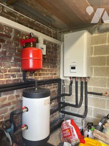 A VENDRE sur BAILLEUL dans le Nord (59) : MAISON SEMI BOURGEOISE EN CENTRE VILLE ET PROCHE GARE...