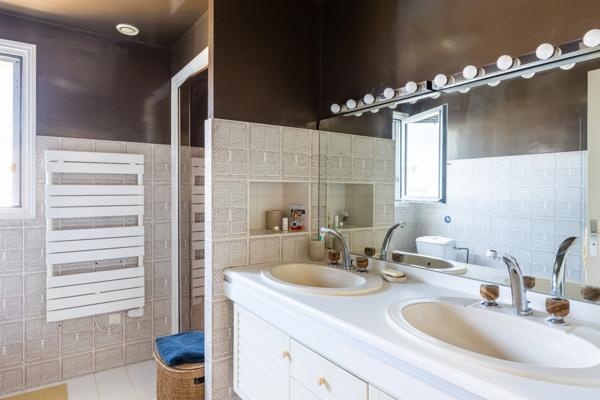 Appartement T3 77 M² + STUDIO 27 M² + JARDIN 120 M²