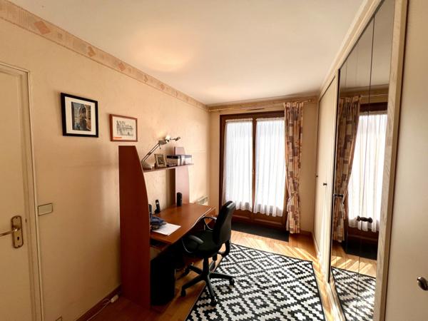 Gagny (93220) Maison avec grand jardin et garage