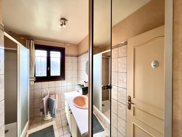 Gagny (93220) Maison avec grand jardin et garage