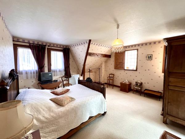 Gagny (93220) Maison avec grand jardin et garage