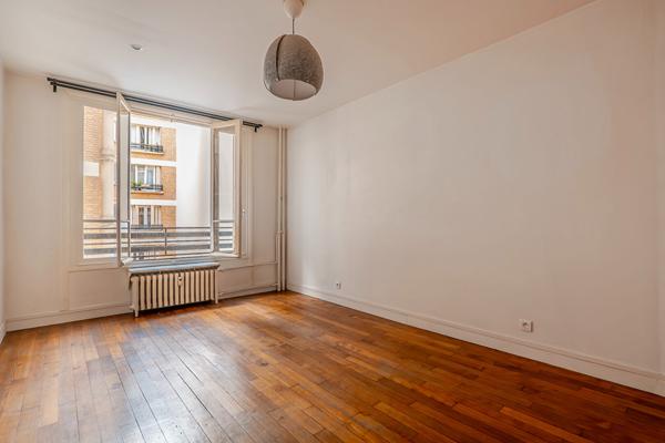Appartement Paris 2 pièce(s) 60.7 m2