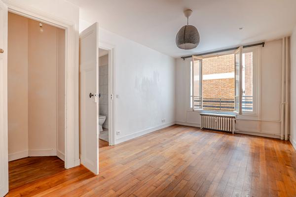 Appartement Paris 2 pièce(s) 60.7 m2