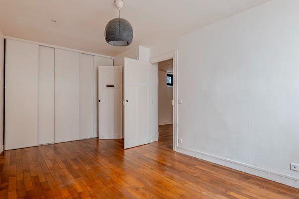 Appartement Paris 2 pièce(s) 60.7 m2