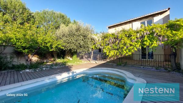 Maison ENTRESSEN T4, 3 Chambres, jardin, piscine et garage aménagé, env 127m²