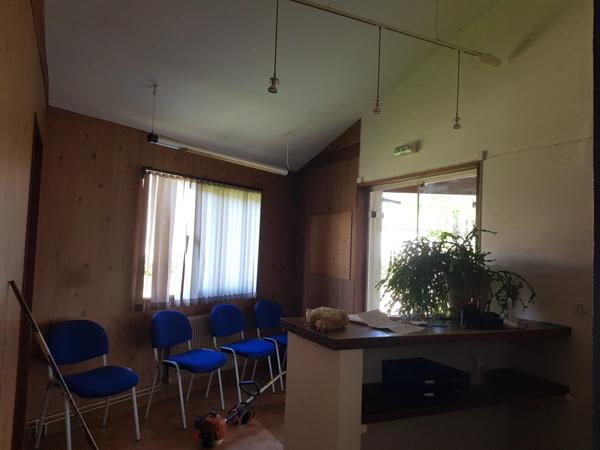 Local professionnel/bureaux au centre de Montignac - Lascaux