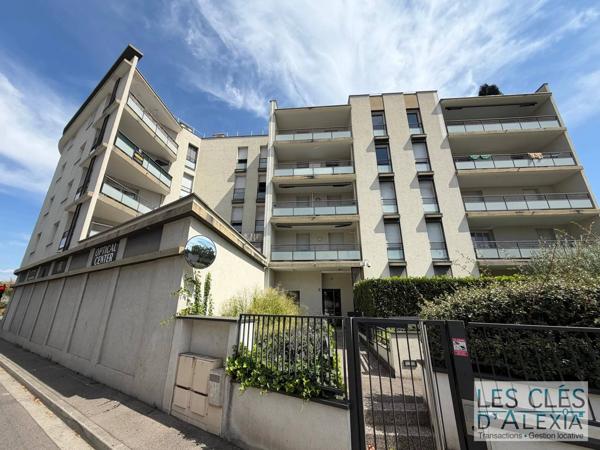 Vénissieux – Studio avec loggia et garage – Idéal investisseur