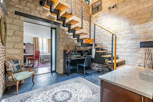 Maison de ville aménagée comme un appartement en triplex au coeur de Vineuil