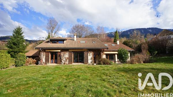 Maison à vendre 9 pièces 210 m² Saint-Martin-d'Uriage