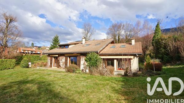 Maison à vendre 9 pièces 210 m² Saint-Martin-d'Uriage
