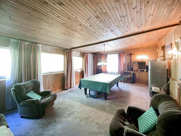 Jolie propriété de 190m² élevée sur un terrain de 1 716m²