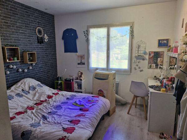 Maison Plain pied sur sous sol semi-aménagé 156 m² Les Avenieres Veyrins Thuellin
