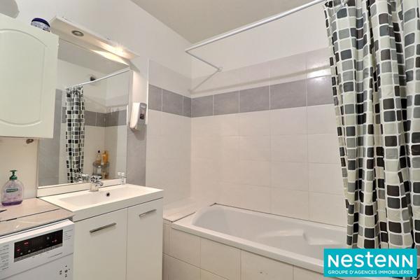 À vendre : Appartement 3 pièces à Vaulx-en-Velin Centre avec un garage fermé