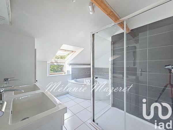 Maison à vendre 6 pièces 160 m² Sainte-Pazanne