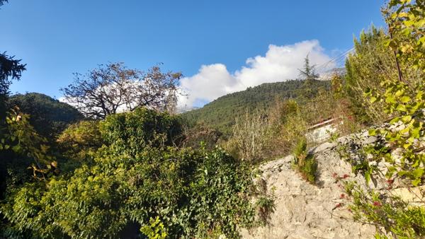 Châtillon-en-Diois (26410) Châtillon-en-Diois/ Maison de Village en pierres avec Jardin