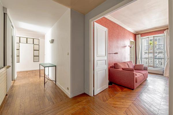 Paris 6 - Rue Bonaparte, Appartement familial classique