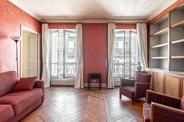 Paris 6 - Rue Bonaparte, Appartement familial classique
