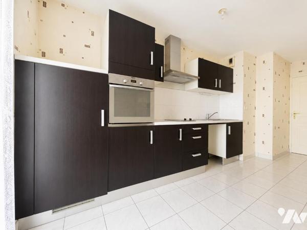 TOURS – VELPEAU
Appartement T3 de 79,48 m² avec balcon, garage fermé et ascenseur