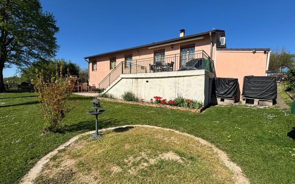 Maison à vendre    5 pièces •  Montrevel-en-Bresse