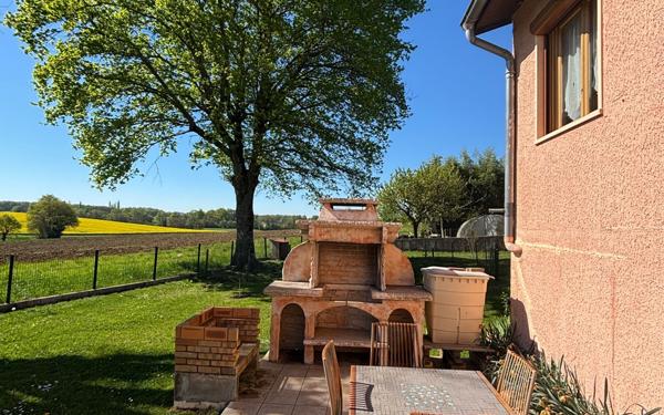 Maison à vendre    5 pièces •  Montrevel-en-Bresse
