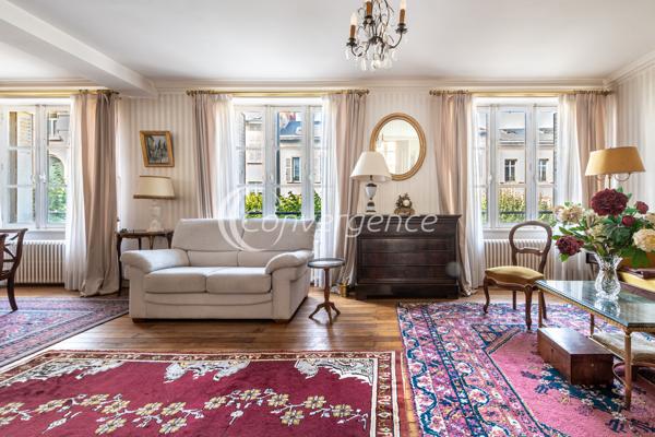 Appartement 5 pièce(s) 3 chambre(s) 111.17 m²