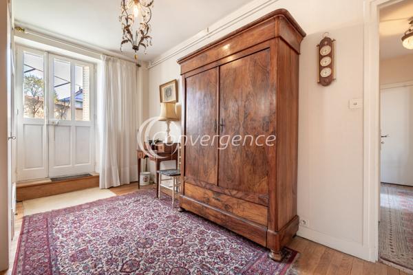Appartement 5 pièce(s) 3 chambre(s) 111.17 m²