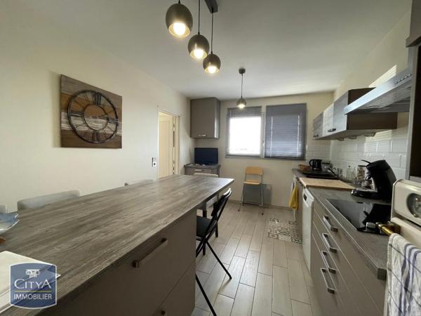 Appartement à louer 4 pièces 80.23m²