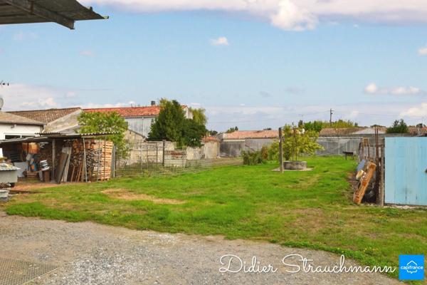 Propriété à vendre proche de AIGREFEUILLE D'AUNIS (17)
