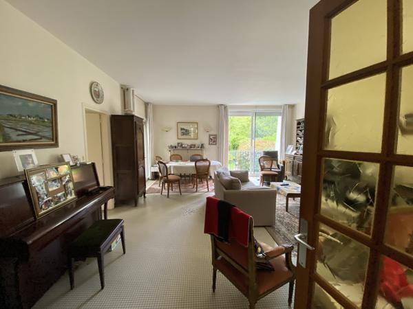 Maison individuelle + Annexe + Garage 925 000 €