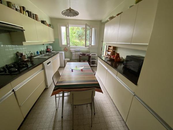 Maison individuelle + Annexe + Garage 925 000 €