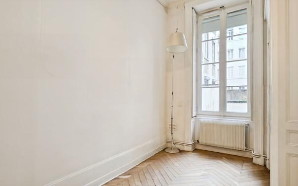 Appartement à vendre    4 pièces • 134,70 m2 Lyon 6