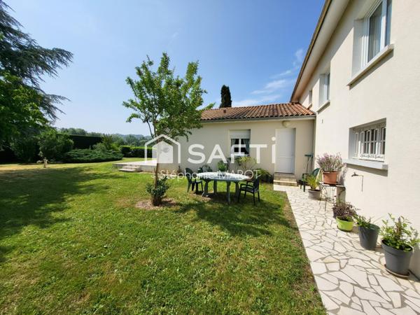 Propriété avec deux logements indépendants