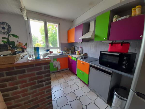 PROCHE CENTRE , Maison Tergnier 6 pièce(s) 134 m2 avec garage