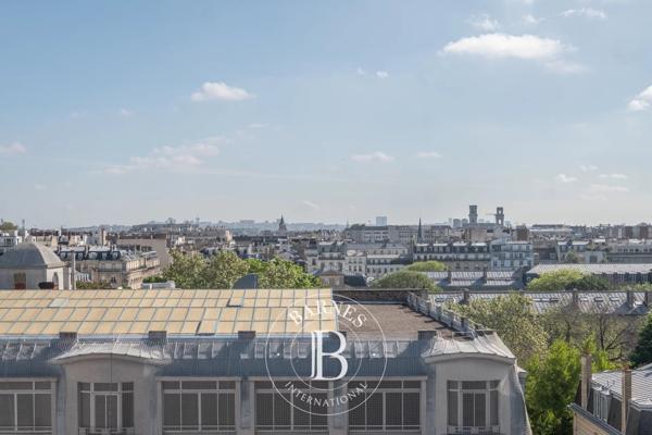 Paris 7ème, Appartement 3 Chambres -  132 m² à vendre