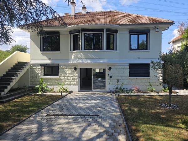 Dans maison de caractère, T2 meublé 52m²