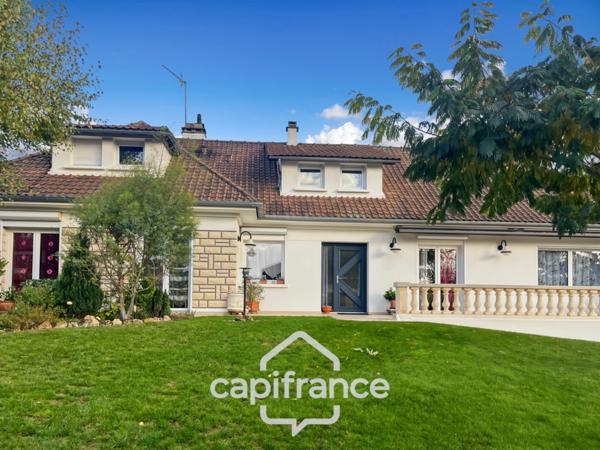 Maison familiale contemporaine,7 pièces, 215 m2, à ORMESSON SUR MARNE (94), quartier du Golf, au calme, en parfait état