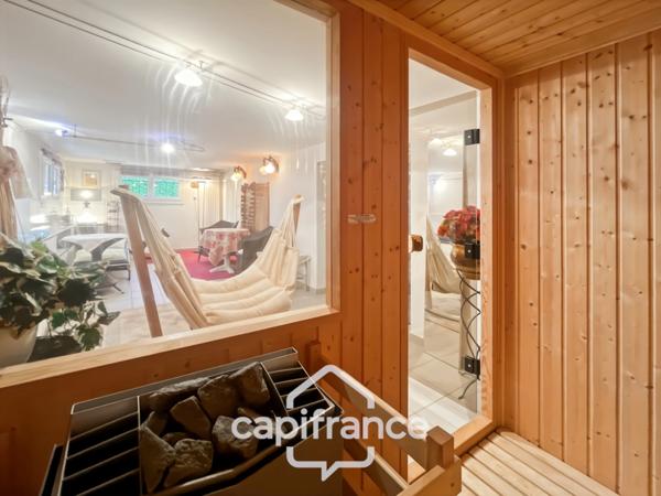 Maison familiale contemporaine,7 pièces, 215 m2, à ORMESSON SUR MARNE (94), quartier du Golf, au calme, en parfait état