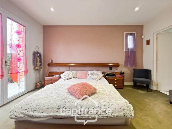 Maison familiale contemporaine,7 pièces, 215 m2, à ORMESSON SUR MARNE (94), quartier du Golf, au calme, en parfait état