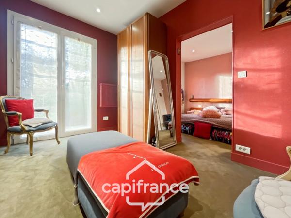 Maison familiale contemporaine,7 pièces, 215 m2, à ORMESSON SUR MARNE (94), quartier du Golf, au calme, en parfait état