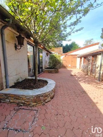 Maison 6 pièces de 266 m² à Rozay-en-Brie (77540)