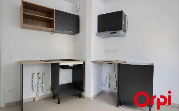 Appartement à louer    2 pièces •  Marseille 8