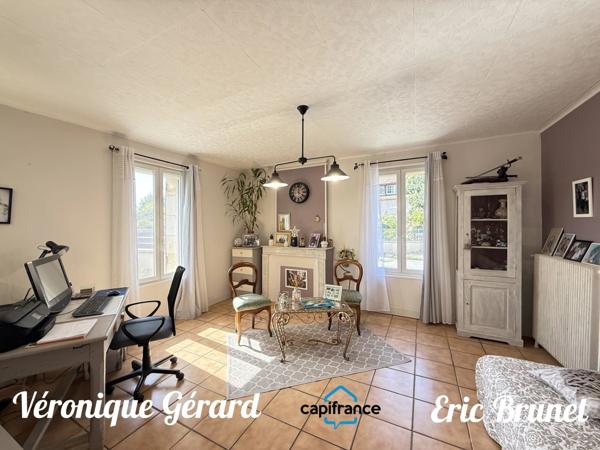 Maison de village en pierre de 126 M² plus un studio  de 37 M² pour une surface habitable totale d'environ 162 M²