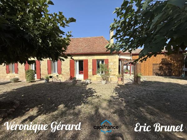Maison de village en pierre de 126 M² plus un studio  de 37 M² pour une surface habitable totale d'environ 162 M²