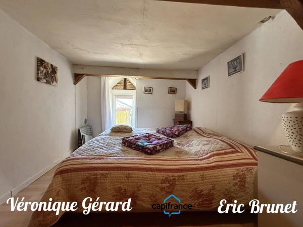 Maison de village en pierre de 126 M² plus un studio  de 37 M² pour une surface habitable totale d'environ 162 M²