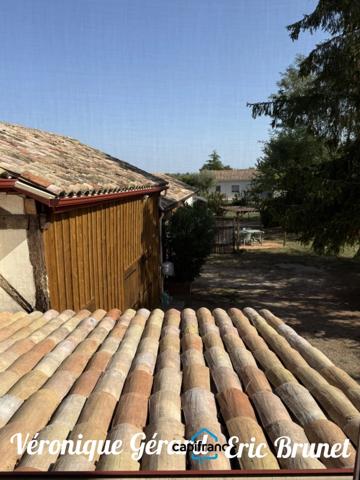 Maison de village en pierre de 126 M² plus un studio  de 37 M² pour une surface habitable totale d'environ 162 M²