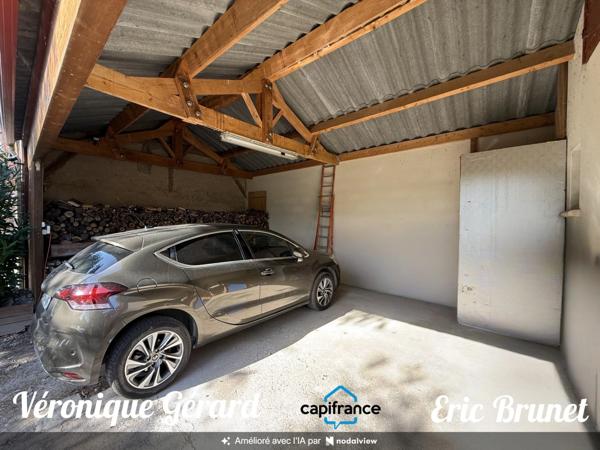 Maison de village en pierre de 126 M² plus un studio  de 37 M² pour une surface habitable totale d'environ 162 M²