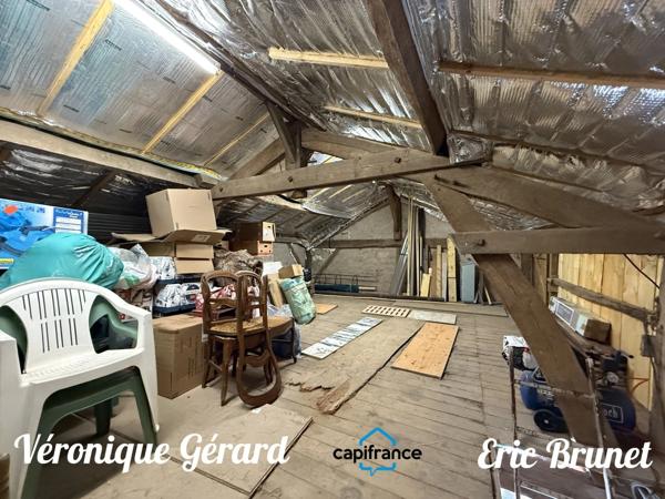 Maison de village en pierre de 126 M² plus un studio  de 37 M² pour une surface habitable totale d'environ 162 M²