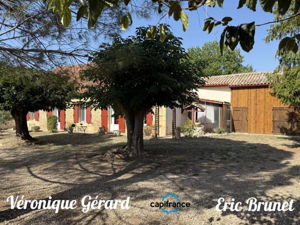 Maison de village en pierre de 126 M² plus un studio  de 37 M² pour une surface habitable totale d'environ 162 M²
